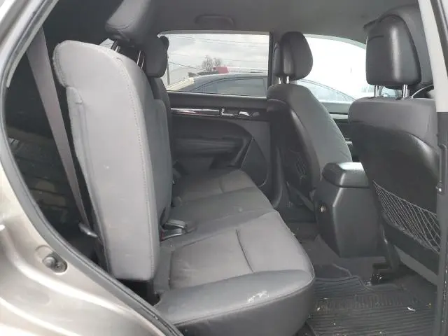 2012 KIA SORENTO BASE