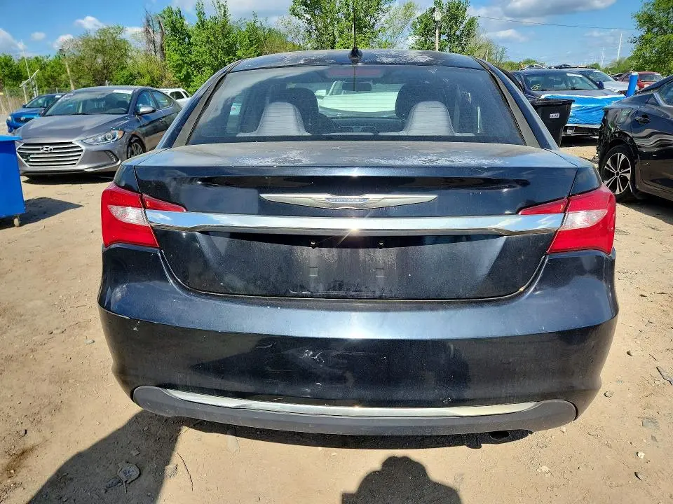2014 CHRYSLER 200 LX  