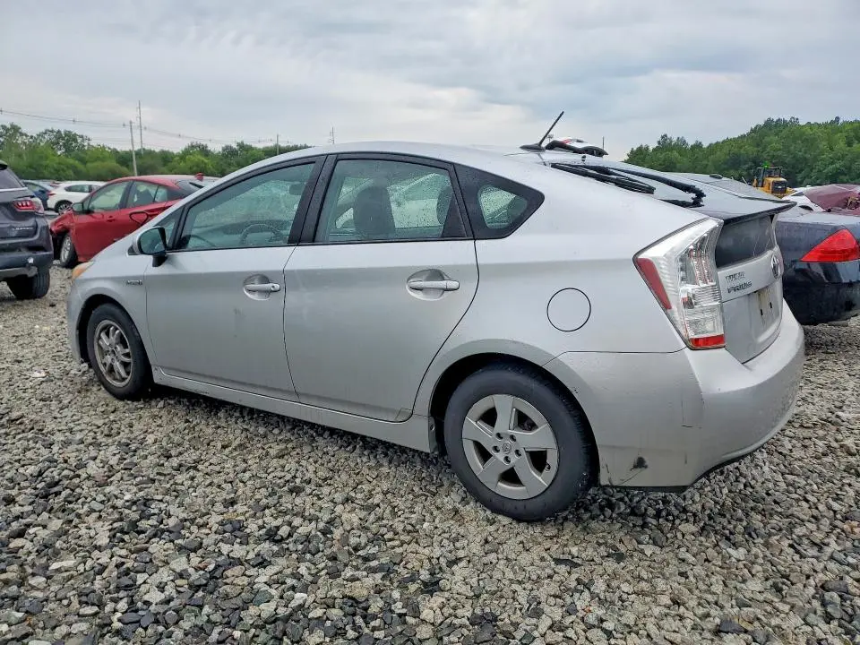2011 TOYOTA PRIUS THREE  