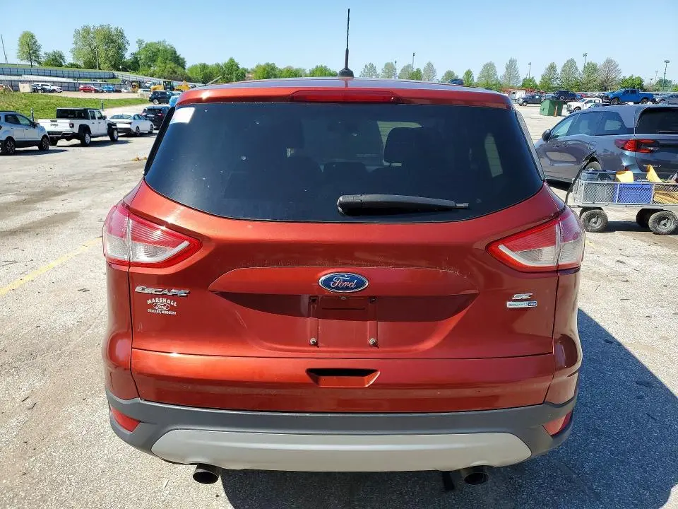 2015 FORD ESCAPE SE  