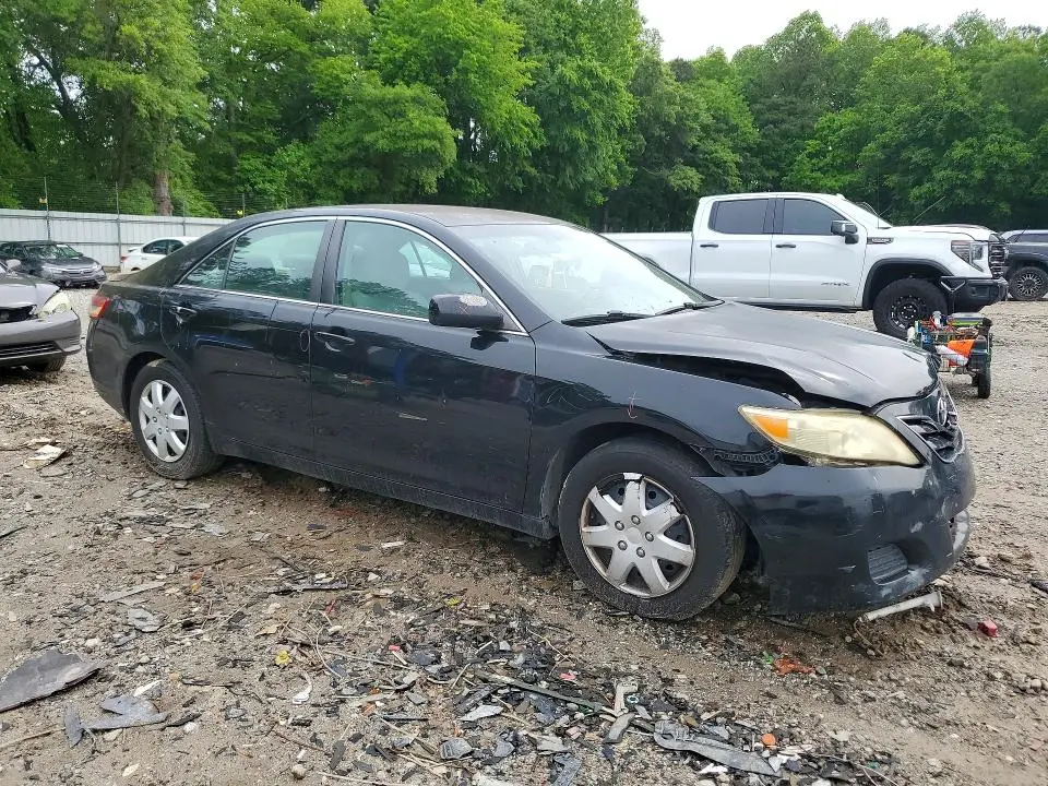 2011 TOYOTA CAMRY LE  