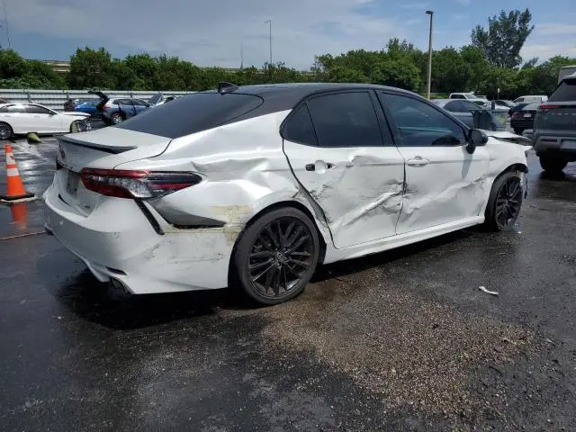 2022 TOYOTA CAMRY XSE
