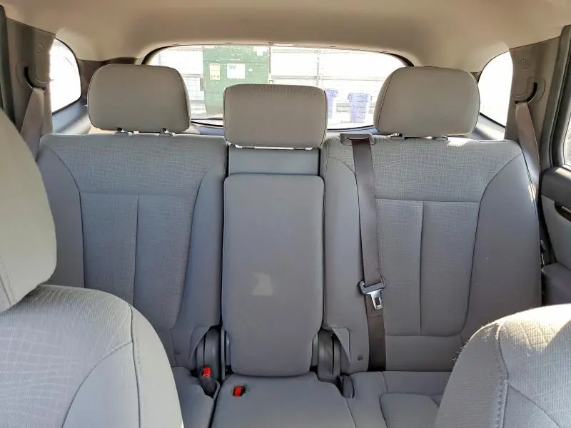 2010 HYUNDAI SANTA FE GLS  