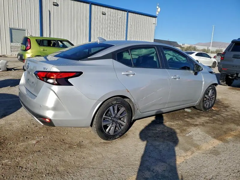 2020 NISSAN VERSA SV  