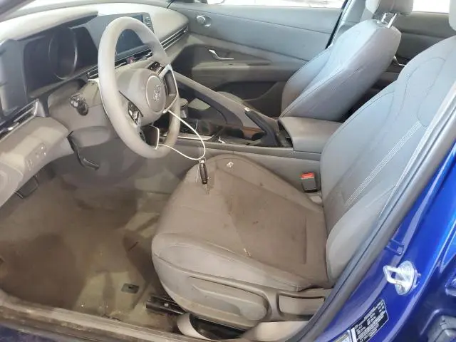 2022 HYUNDAI ELANTRA SE  