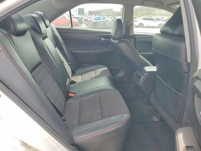 2017 TOYOTA CAMRY SE  