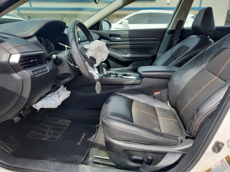 2022 NISSAN ALTIMA SR  