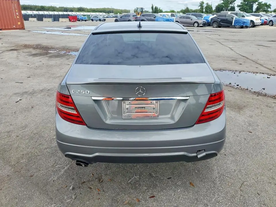 2013 MERCEDES-BENZ C 250  