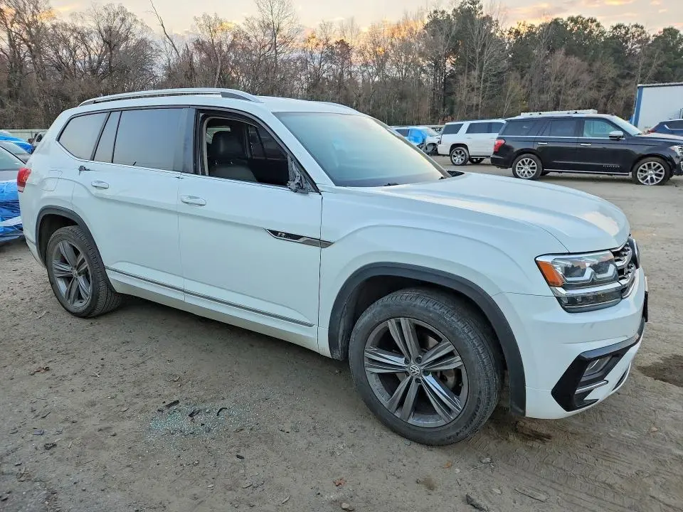 2018 VOLKSWAGEN ATLAS SE  
