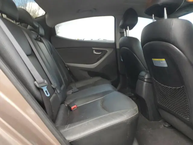 2014 HYUNDAI ELANTRA SE  