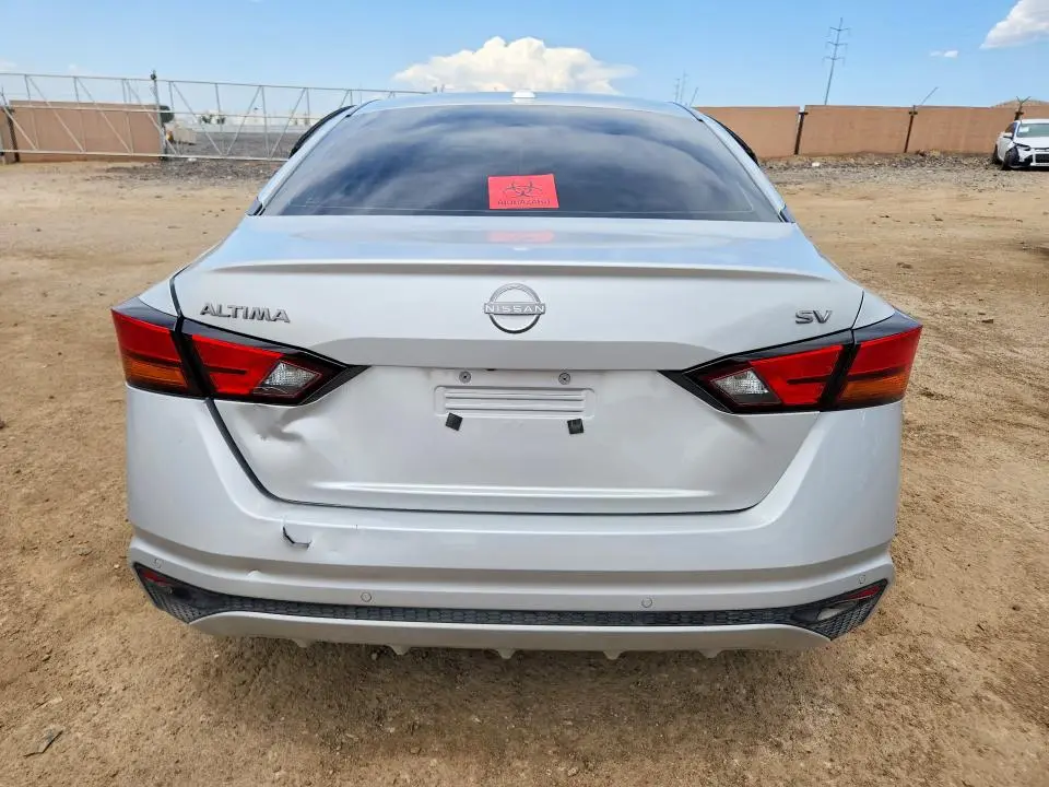 2024 NISSAN ALTIMA SV  