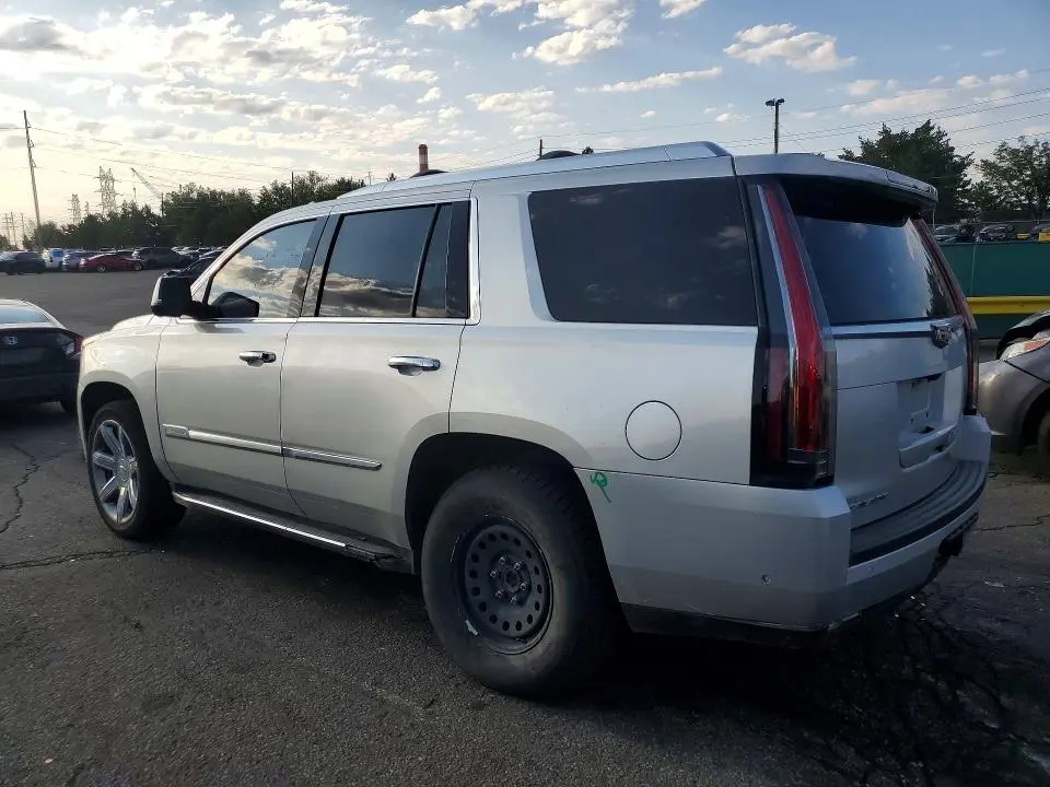 2018 CADILLAC ESCALADE LUXURY  