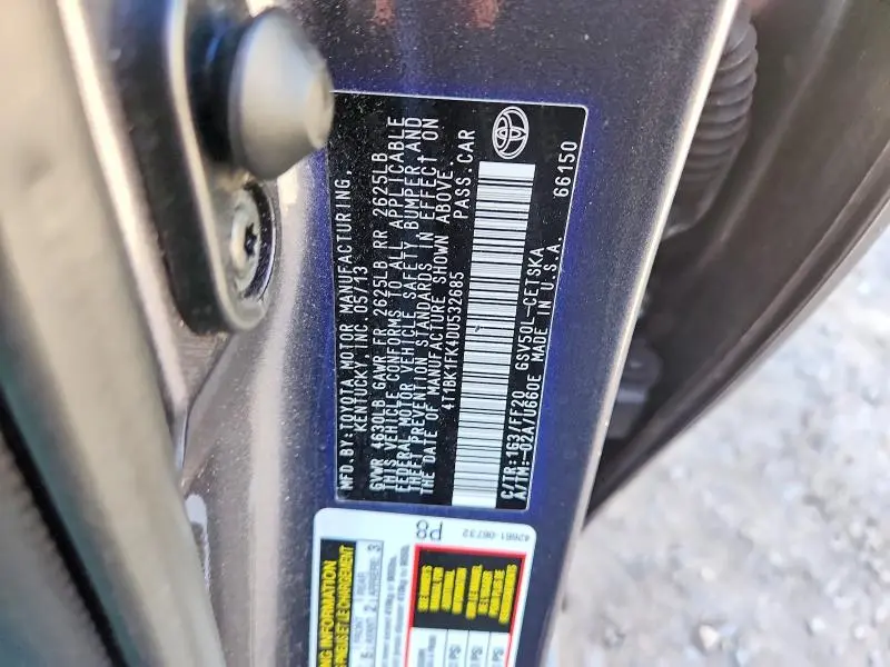 2013 TOYOTA CAMRY SE V6  