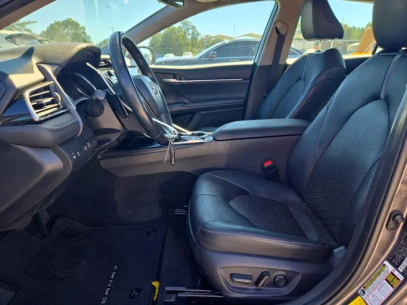2019 TOYOTA CAMRY XSE  
