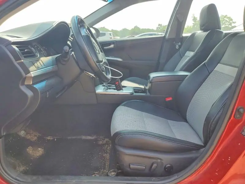2012 TOYOTA CAMRY SE  