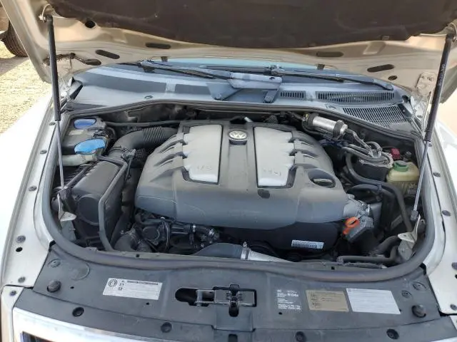 2010 VOLKSWAGEN TOUAREG TDI  