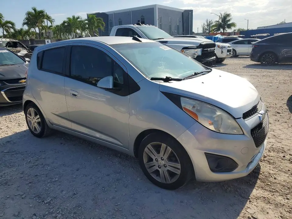 2015 CHEVROLET SPARK 1LT  