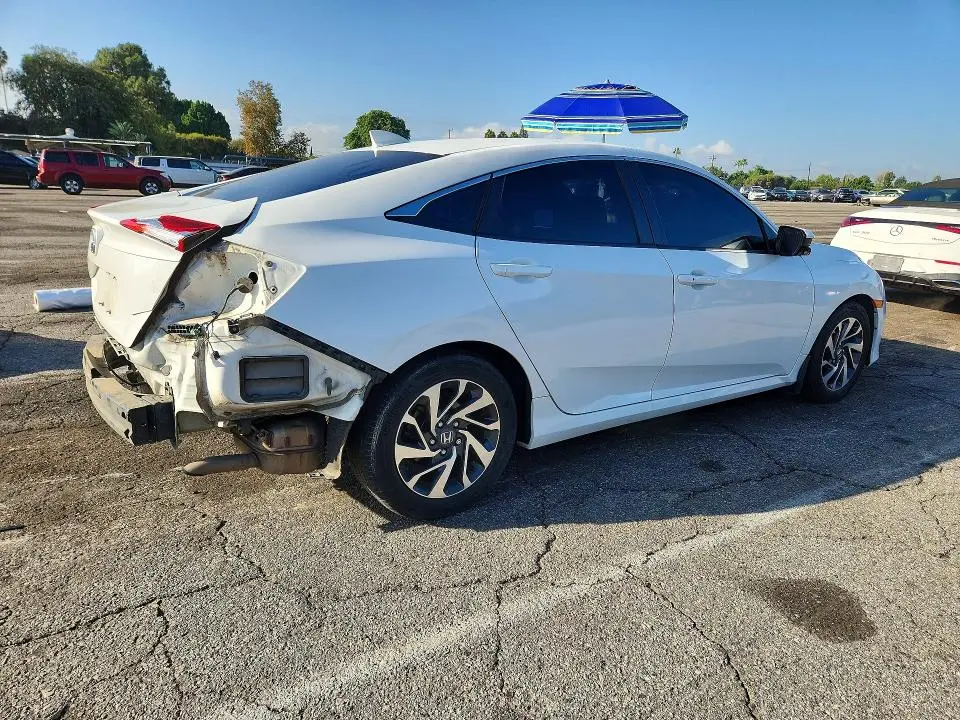 2018 HONDA CIVIC EX  