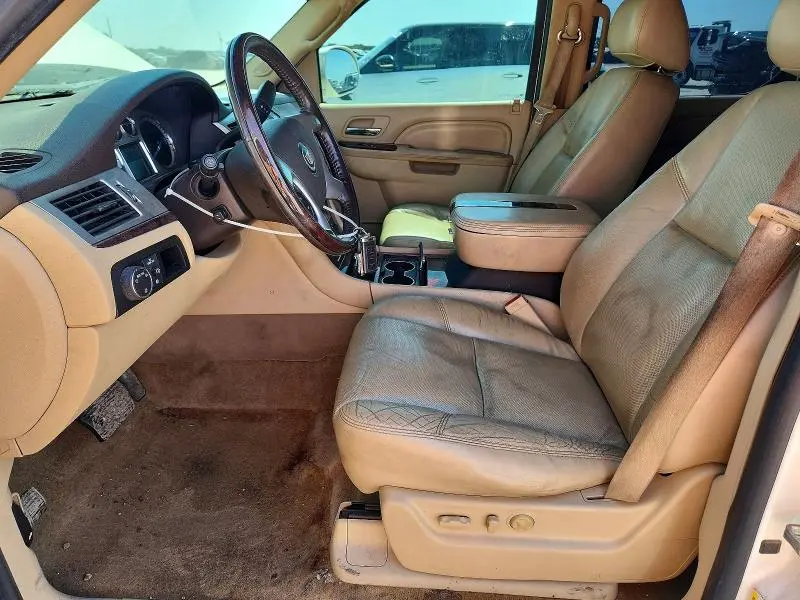 2010 CADILLAC ESCALADE ESV PREMIUM  