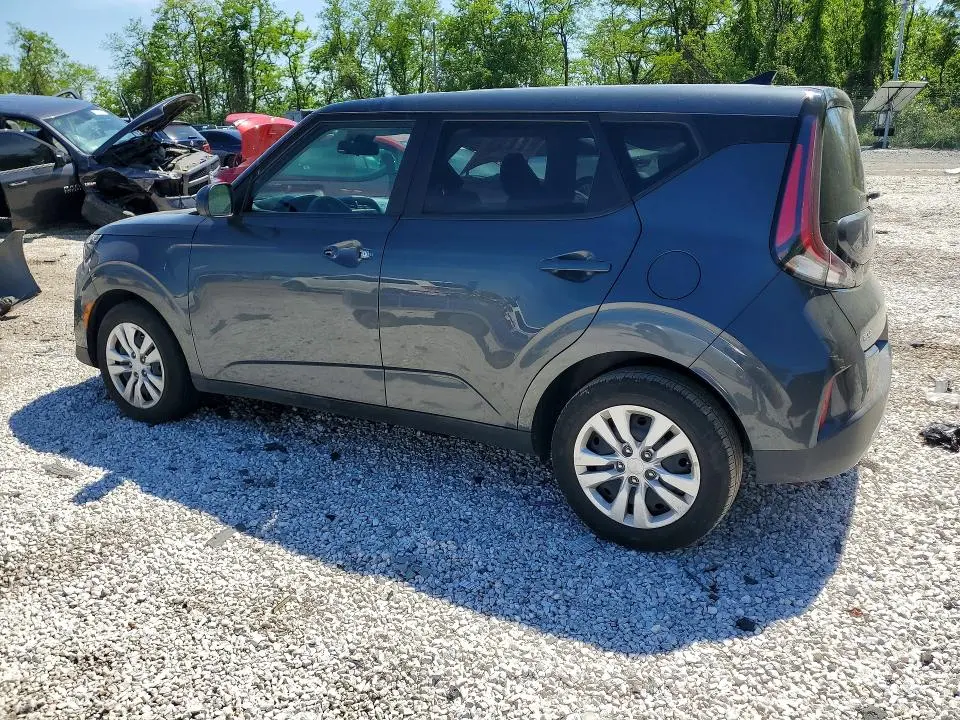 2023 KIA SOUL LX  