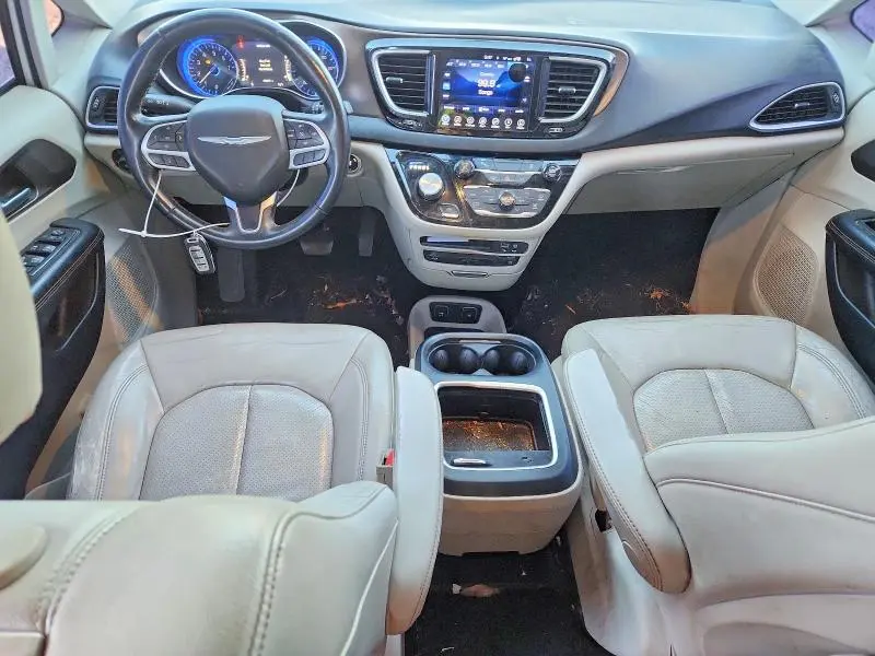 2017 CHRYSLER PACIFICA TOURING L PLUS  