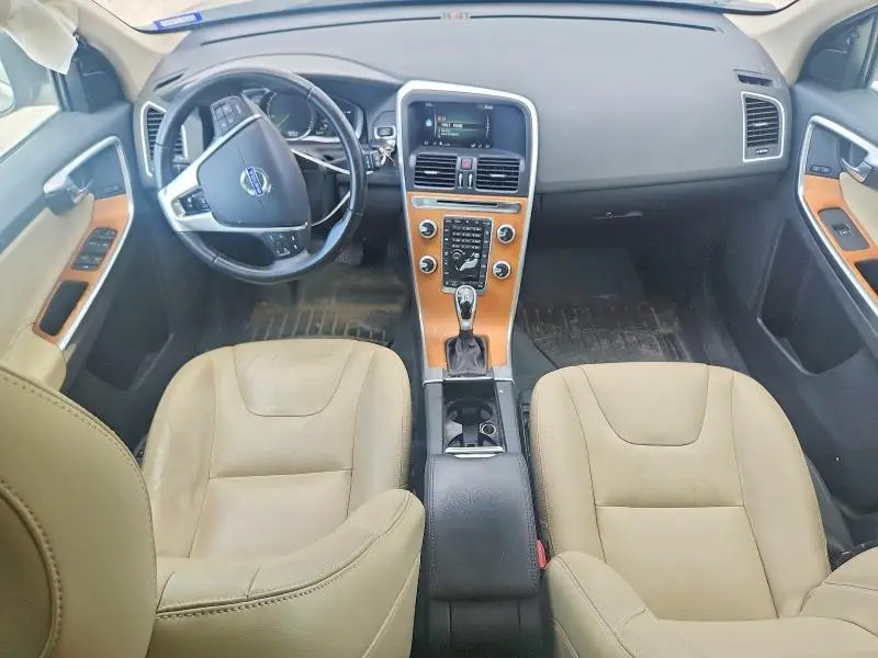 2017 VOLVO XC60 T5 INSCRIPTION  