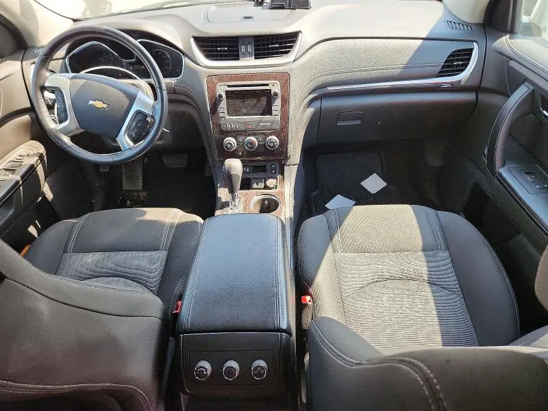 2017 CHEVROLET TRAVERSE LT  