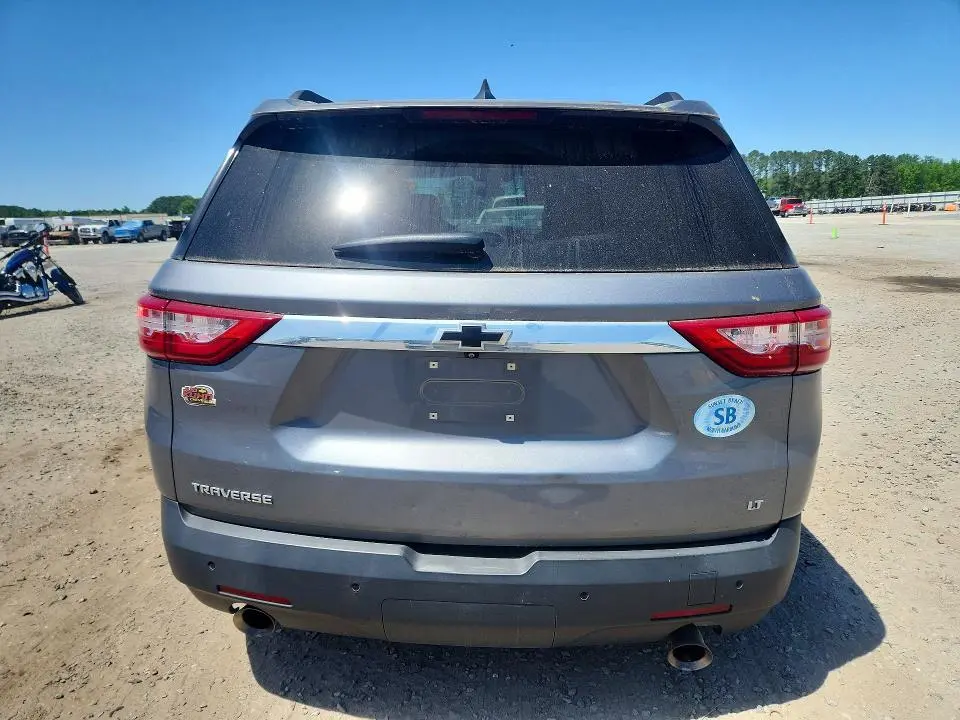 2021 CHEVROLET TRAVERSE LT  