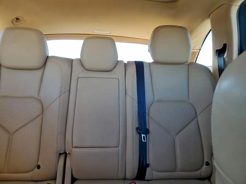 2013 PORSCHE CAYENNE   