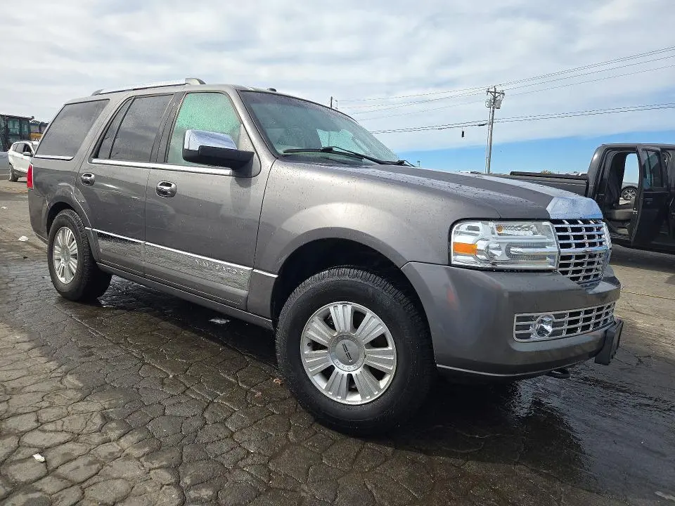 2012 LINCOLN NAVIGATOR   
