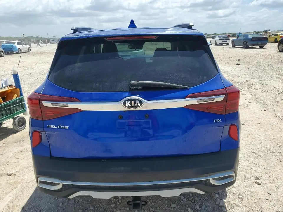 2021 KIA SELTOS EX  