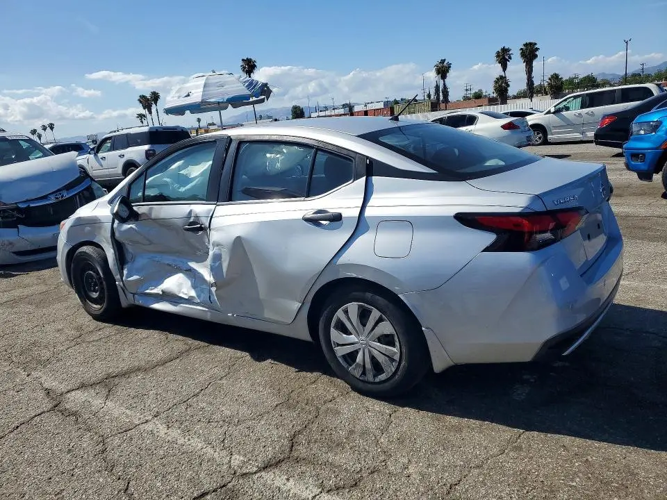 2020 NISSAN VERSA S  