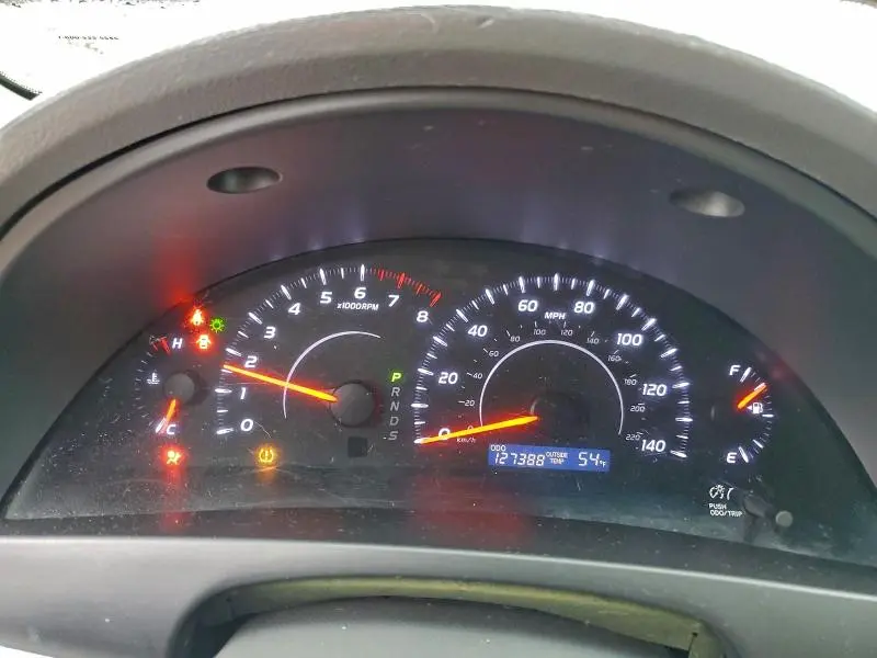 2011 TOYOTA CAMRY BASE  