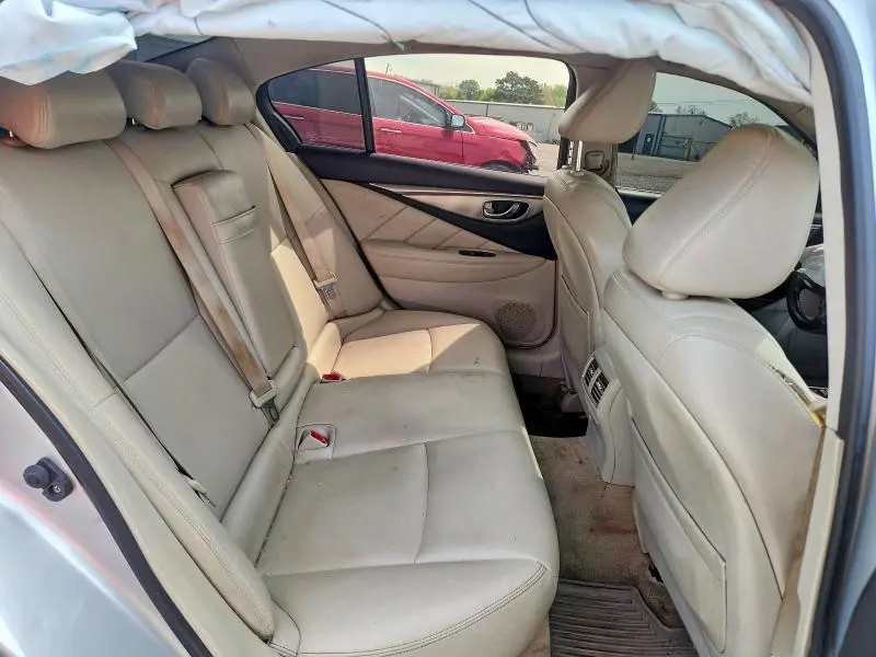 2015 INFINITI Q50 BASE  