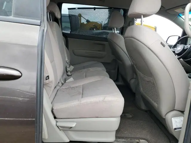2016 KIA SEDONA LX  