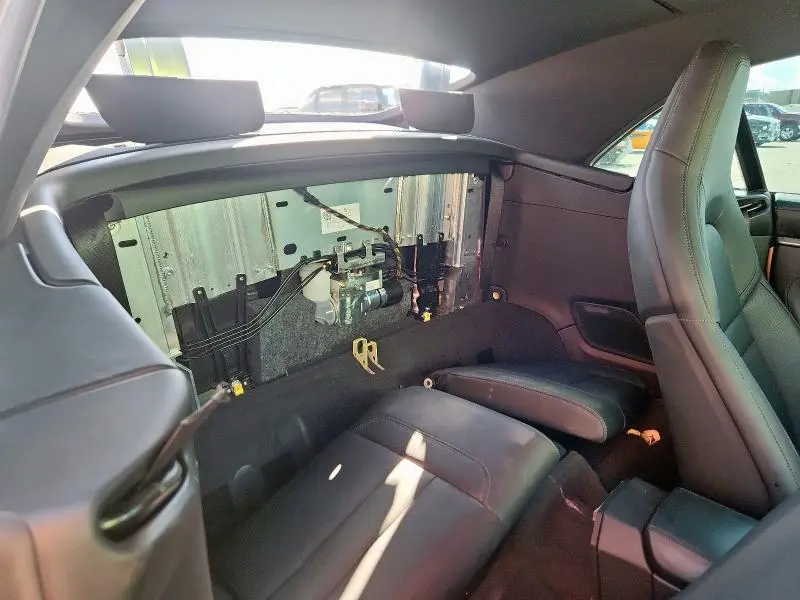 2025 PORSCHE 911 CARRERA  