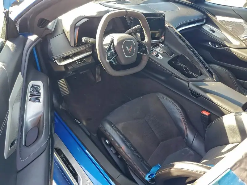 2024 CHEVROLET CORVETTE STINGRAY 2LT  