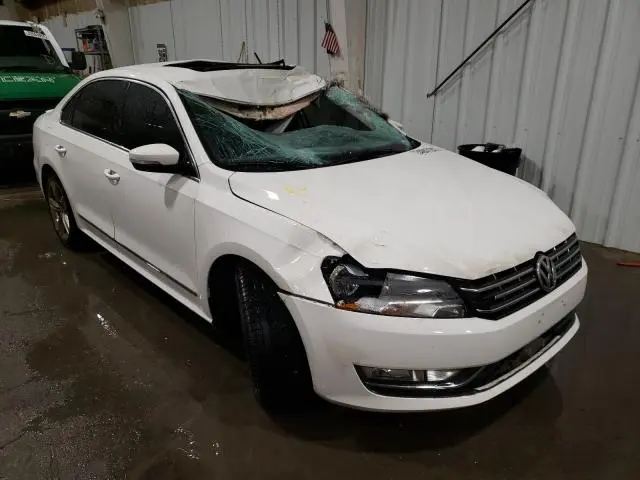 2015 VOLKSWAGEN PASSAT SE