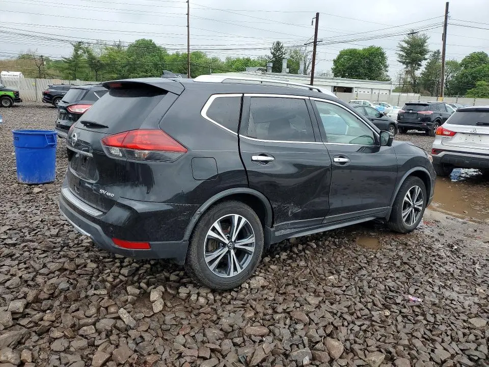 2020 NISSAN ROGUE SV  