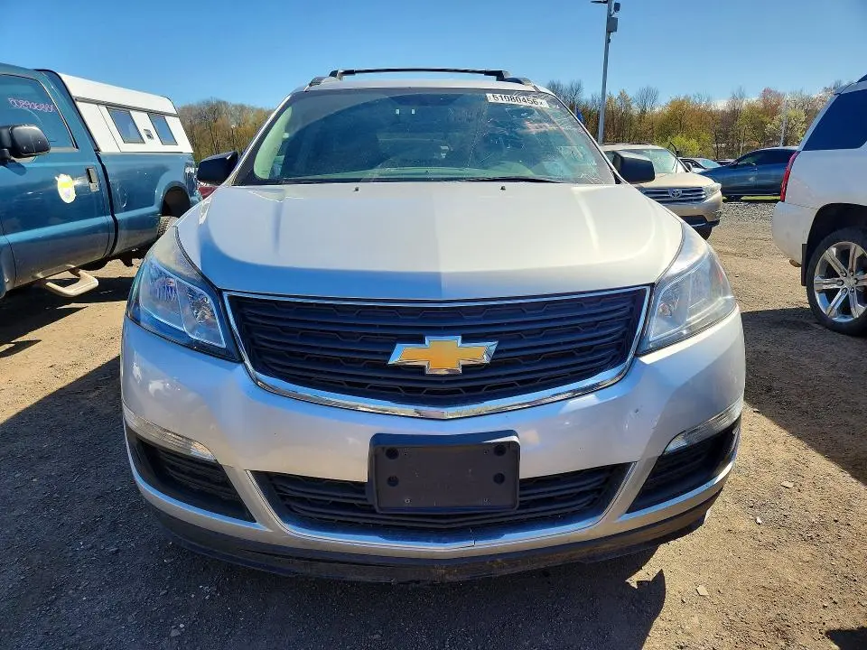 2016 CHEVROLET TRAVERSE LS  