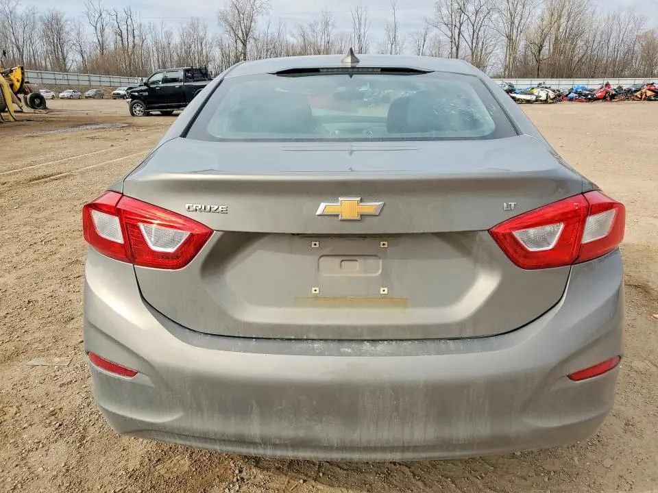 2017 CHEVROLET CRUZE LT  