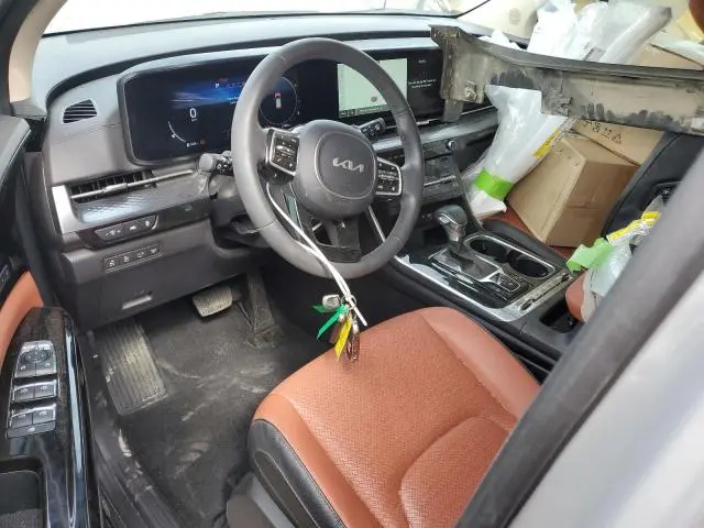 2024 KIA CARNIVAL SX  