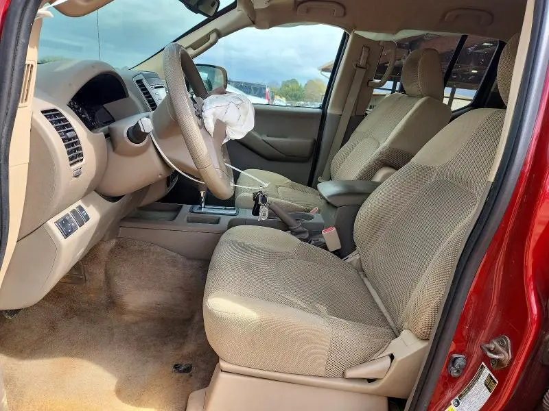 2014 NISSAN FRONTIER S  
