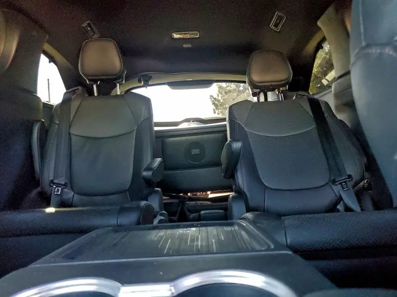 2025 TOYOTA SIENNA LIMITED  