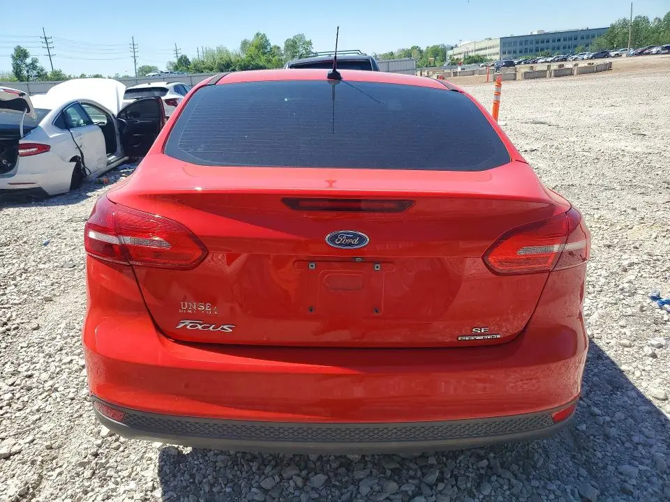 2016 FORD FOCUS SE  