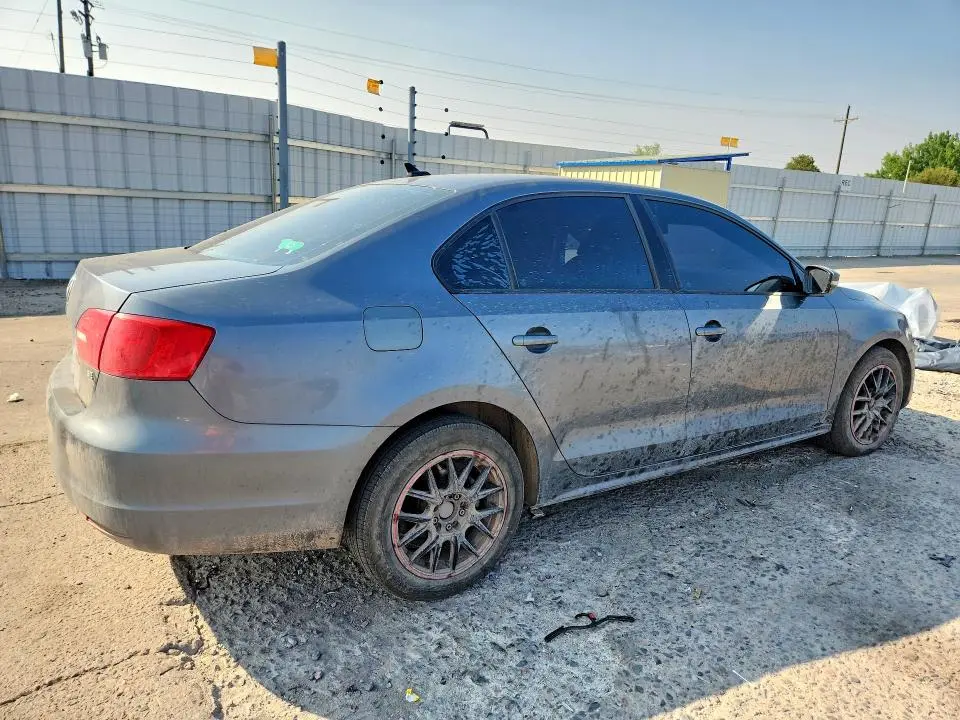 2014 VOLKSWAGEN JETTA SE  
