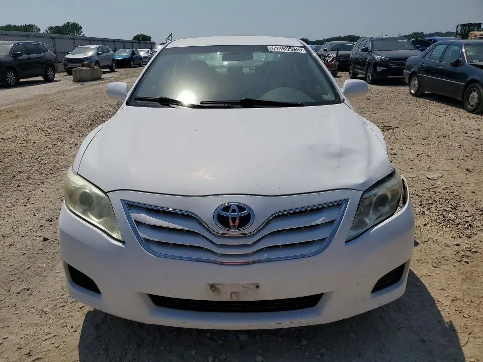 2010 TOYOTA CAMRY LE  