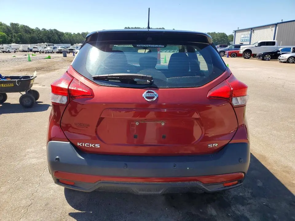 2020 NISSAN KICKS SR  