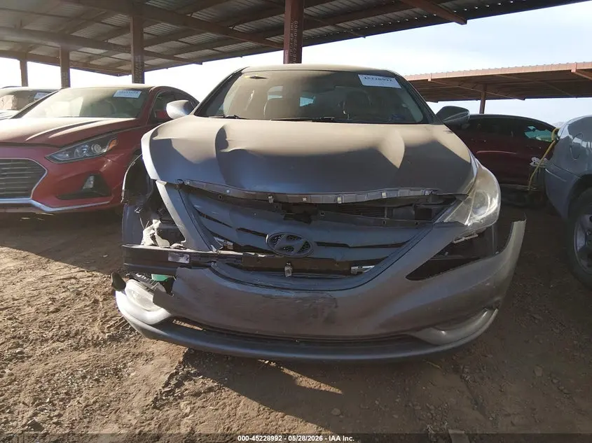 2013 HYUNDAI SONATA SE