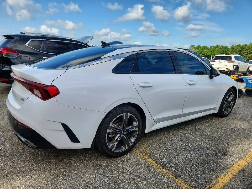 2021 KIA K5 EX  